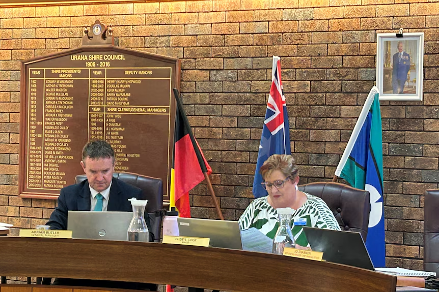 Backlash grows after Federation Council moves to take Indigenous flags out of chambers